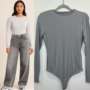 Abercrombie & Fitch Soft Matte Seamless Long-Sleeve‎ Crew Bodysuit size Medium